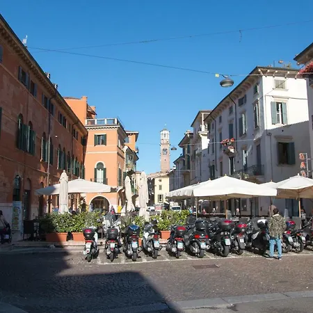 Casa Gallieno Nel Cuore Di Verona Exterior photo